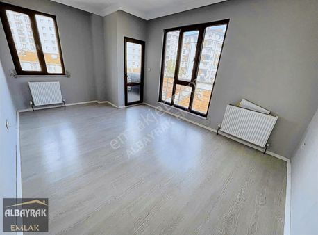 Albayrak Emlaktan 2+1 Otoparklı Yüksek Katlı Önü Açık
