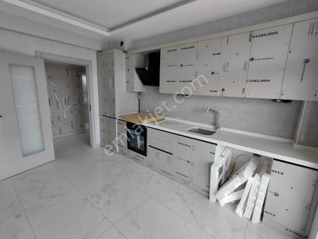 Emrah Çiftci'den Selçuklu Yazır Mah.kanyon Park Civarı Satılık 3+1 Sıfır Lüks Daireler