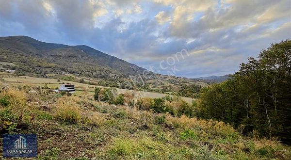 Luna'dan Karakavuk'da Doğa Manzaralı, 7.540 M² Satılık Tarla