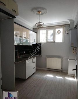 Eseyurt Talatpaşa Mahallesinde Satılık 2+1 Köşebaşi Daire