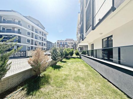 Akçay Ayanoğlundan Altınkumda 2+1 Bahçeli Sıfır Satılık Daire