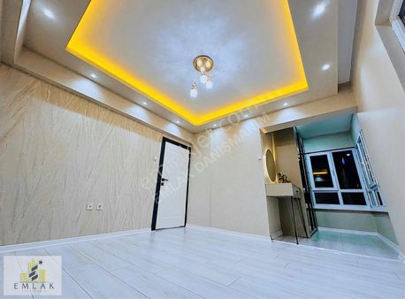 Emlak Danışmanım'dan Site İçinde Asansörlü 3+1 Ultra Yapılı