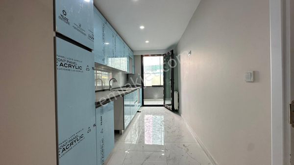 Başokur'dan Bahçelievler Devlet Hastanesine Yakın Otoparklı 3+1