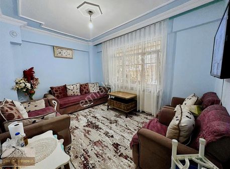 50.yıl Mah. Tramvaya Yakın Hisseli 2+1 85m2 Yüksek Giriş 15 Yaşı