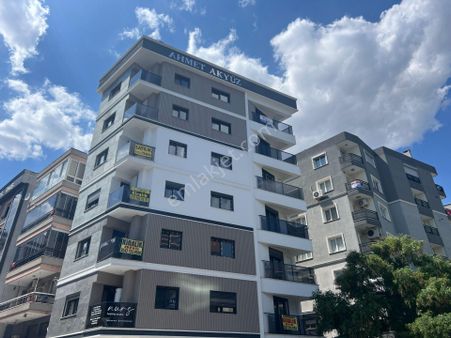 Girne Bulvarında Satılık Sıfır 1+1 Daire