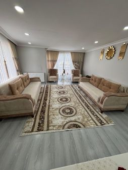 Başakşehir Altınşehir’de Mükemmel Konumda Manzaralı 2 + 1 Arakat Daire