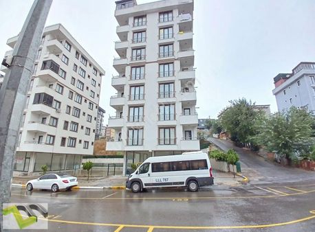 Sultanbeyli Battalgazide Sitede 2+1 Satılık Daire