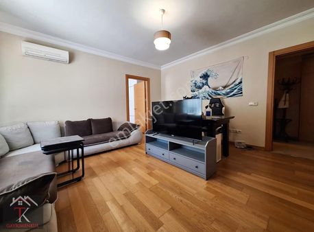 Göztepe'de Tk'dan Caddeye Yakın 80 M2 1+1 Açık Mutfaklı