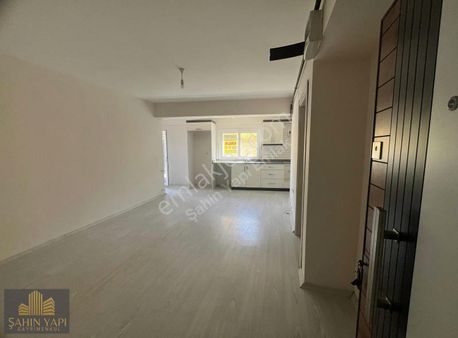 Ulukentte Bütün Olanaklara Yürüme Mesafesinde 1+1 Kiralık Daire