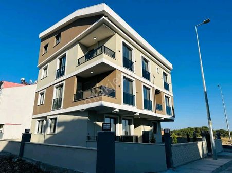 Satilik Daire 1+1 Yüksek Giriş Efeler Mah. Kapalı Otopark Daire