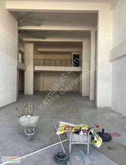 Belkız Mahallesi İşlek Cadde Üzerinde 188 M2 Kiralık Dükkan