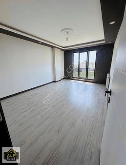 Alp Emlak'tan Selimpaşada Ara Kat, Ebeveyn Banyolu 2+1