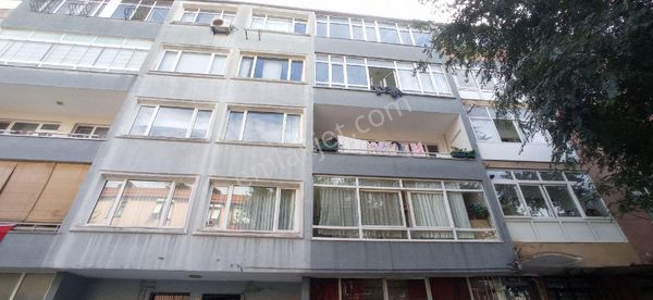 Safir Bakırköy'den Gündoğdu Sokakta 3oda 1 Salon Satılık Daire