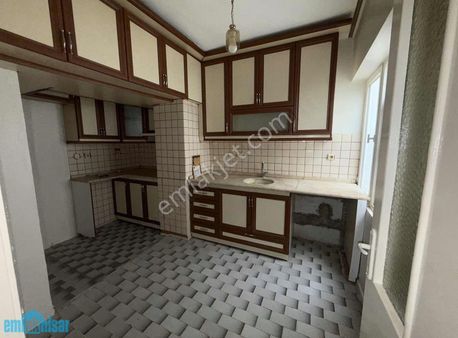 Akhisar İnönü Mh.belediye Caddesi Kiralık 2+1 Daire