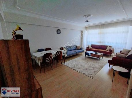 Remax Centralden Ulaşta Satılık Şık 3+1