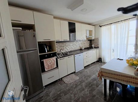 Büyükçekmece Fatih Mah.asansörlü Binada 3+1 Satılık Daire