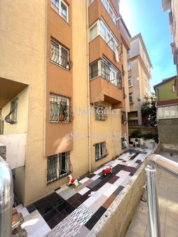 Yamanevler Merkezde Satılık 2+1 Bahçe Katı Daire Halil Güler
