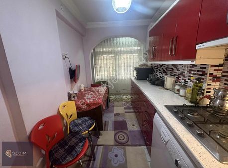 Seçim Emlak'tan Aydınlıkevler 'de 2+1 Bahçe Katı L Salon Daire