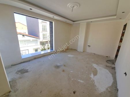 Satılık 3+1 Sıfır Geniş Arakat Daire, Çayırova Özgürlük Mh.