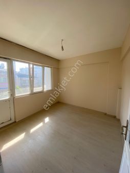 Turan Mahallesi Cadde Üzerinde Satılık 2+1 Daire