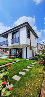 Mordoğan Emlaktan Merkezde 3+1 Eşyalı Müstakil Kiralık Yazlık