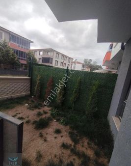 İgr Gayrimenkul Karasu Yalı Mah Satılık Yazlık Daire 2+1 Bahçeli
