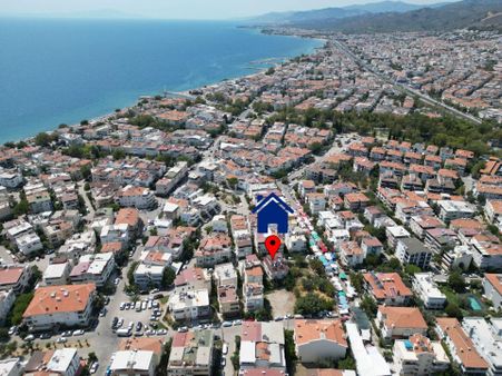 Altınoluk İlkbahar'dan Yağcılar'da 284m2-%40- Arsa İçinde Komple Satılık Bina