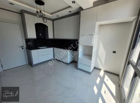 Kayhan'da Sıfır Lüks İşçilikli Yerden Isıtmalı 3+1 Fırsat!