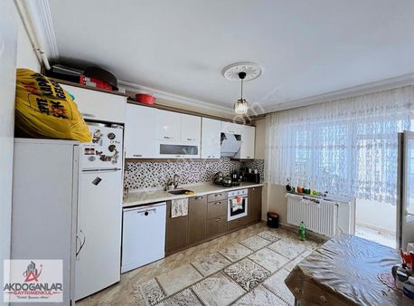 Akdoğanlardan Okullar Bölgesinde Satılık 3+1 Daire