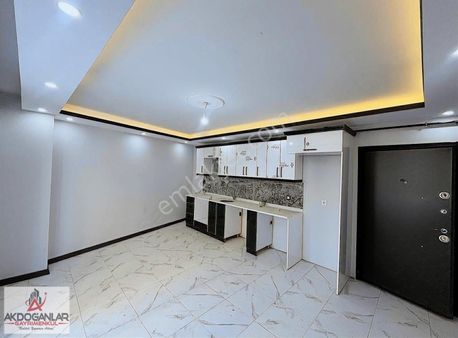 Akdoğanlardan Küba Camii Yanında Satılık Lüks 1+1 Giriş Katı