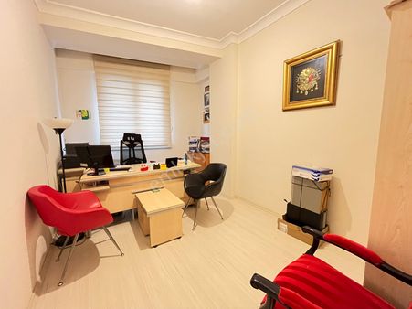 Loft'tan Sefaköy Merkezde Kıralık 4+2 160m Ters Dubleks