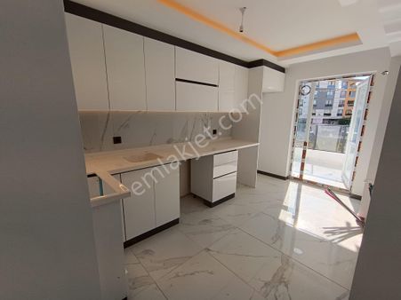 Yenikent Mustafa Kemal Mah.de 3+1 Full Yapılı Asansörlü Ön Cephe Bağımsız Satılık Daire