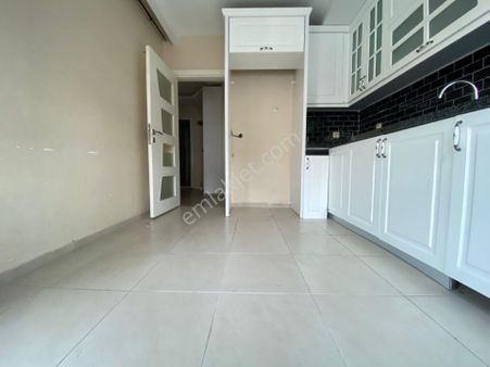 Ra Gayrimenkul İncirlikuyu Mevkiinde Kiralık 4+1 Daire