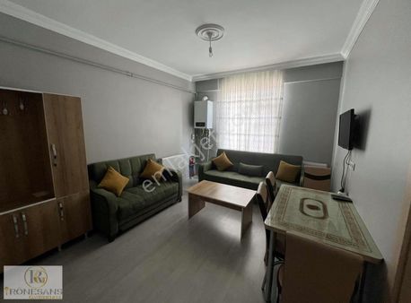 Üniversiteye Yürüme Mesafesinde Kiralık Apart