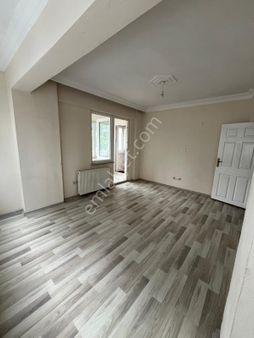 Büyükçekmece / Tepecik De 2+1 Temiz Daire