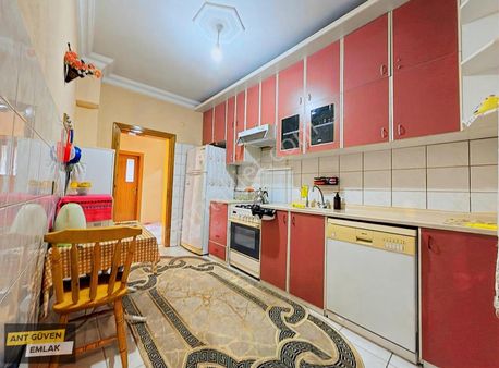 Devlet Hastanesine Yakın 3+1 Eşyalı Kiralık Daire