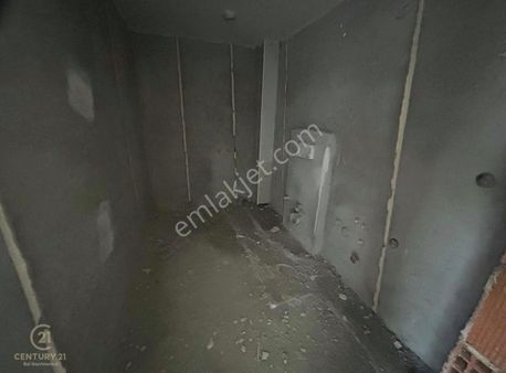 Century 21 Bal'dan Eski Ssk Lokasyonlu Satılık 1+1 Daire