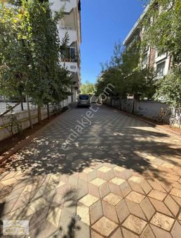 Karacaahmette Satılık 3+1 Daire