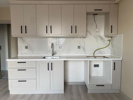 Çanakkale Merkez Karacaörende Satılık Geniş Teraslı 1+1 Daire!