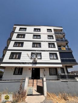 Uzun Emlak'tan Muradiyekaraali'de 3+1 2.balkon ( Bu Fiyata Yok )