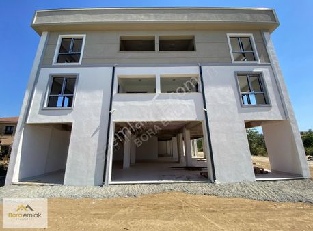 Bora Emlak'dan Yuvalak Caddesi'nde 2+1 Satılık Daireler