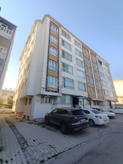 Kösedağ Emlaktan Çiçekli Mahallesinde Temiz 3+1 Daire