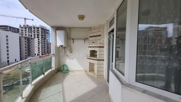 Altıntaş'da Geniş 3+1 Satılık Daire