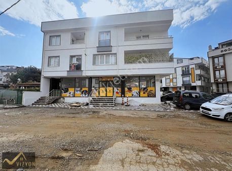 Vizyon Emlak Tan Kiralık 260 M2 Dükkan Üç Yol Önü