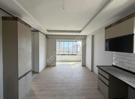 Fume'den Satılık 3 Cepheli Sıfır 1+1 Daire