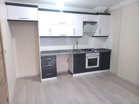 Bergama Fatih Mah Doğalgazlı Üçlü Ankastre Setli 2 Wc Ara 2. Kat 2+1 Daire Kiralık