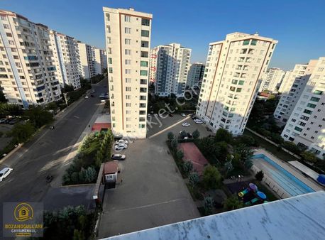 Fabrika Mahallesinin En Prestijli Sitesinde Modern Daire