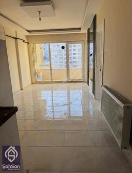 Şahsan'dan Abdulhamithan'da Kat Bahçeli 2+1amerikan Mutfak Daire