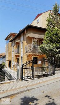 Denizli Bağbaşında Satılık Müstakil B+2 Bina