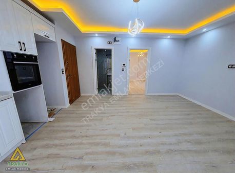 Kapaklı Vergi Dairesi, Hükümet Konağı, Okullar Yanı Ara Kat 1+1